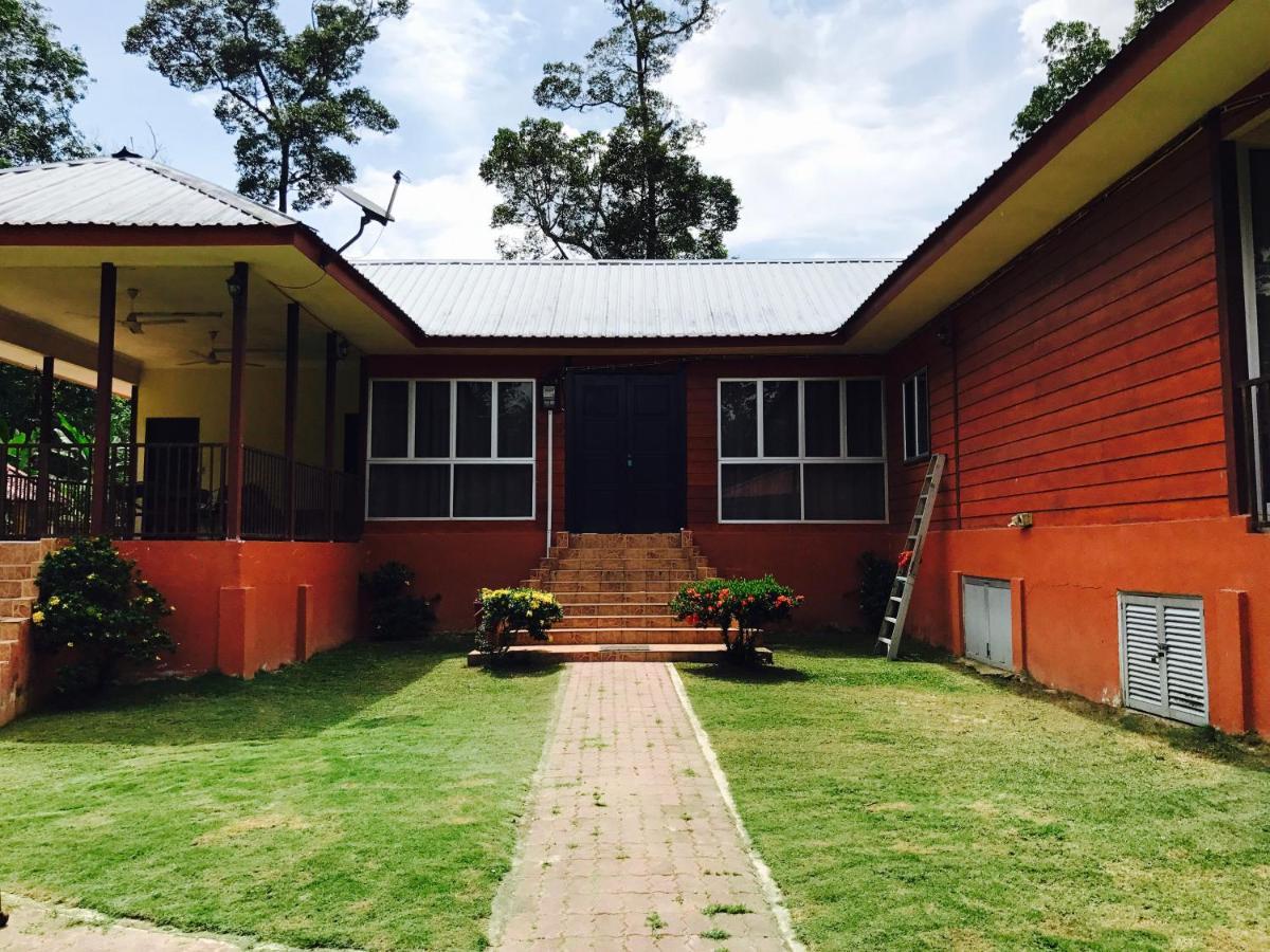 Desa Kaloi Farmhouse Villa Batang Kali Exterior photo
